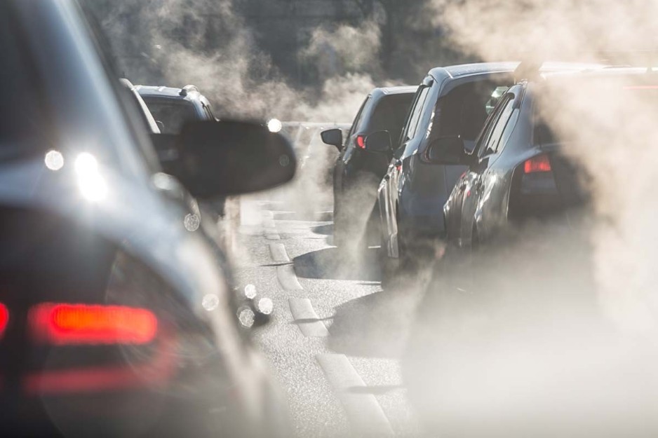 Αυτοκίνητα και Περιβάλλον: Πώς μπορούμε να μειώσουμε τους ρύπους 