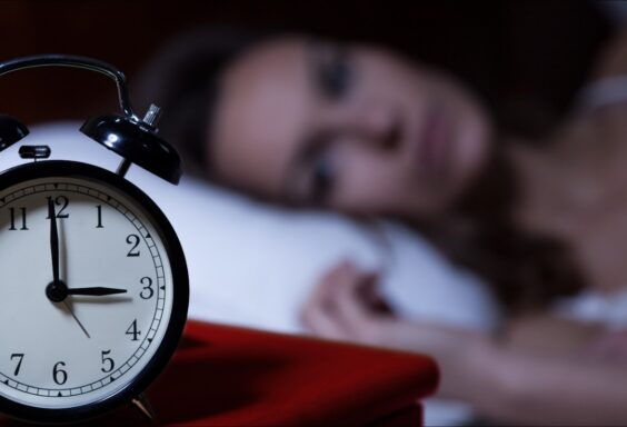 Αϋπνία: Πού οφείλεται και τι να κάνετε