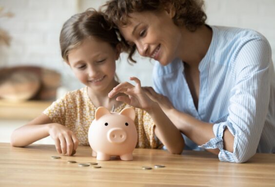 Η αξία της αποταμίευσης χρημάτων για το μέλλον των παιδιών σας