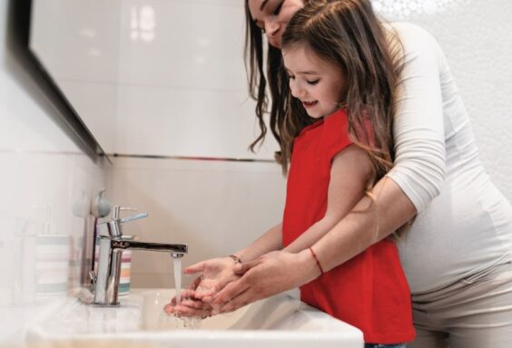 Κάντε το σωστό πλύσιμο των χεριών διασκέδαση για τα παιδιά σας!