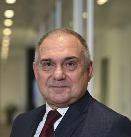 Χάρης Λακαφώσης Κάθε πελάτης προτεραιότητα μας