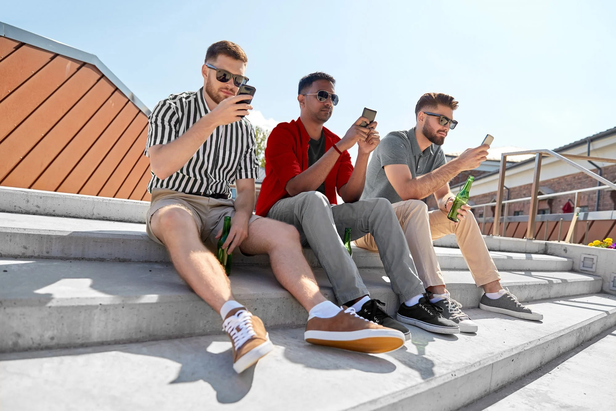 Εθισμός στα social media: Τα συμπτώματα & οι επιπτώσεις